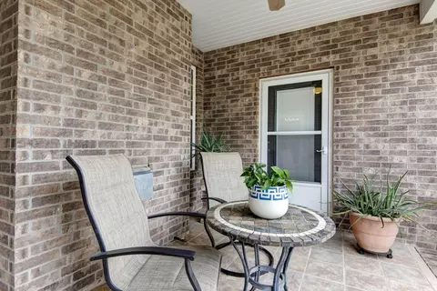 Exterior - 820 E Crystal Ave, Nixa, MO 65714 photo 4 of 9