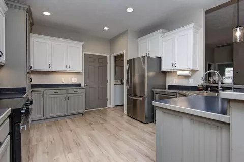 Kitchen - 820 E Crystal Ave, Nixa, MO 65714 photo 4 of 4