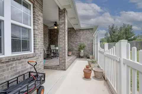 Exterior - 820 E Crystal Ave, Nixa, MO 65714 photo 5 of 9