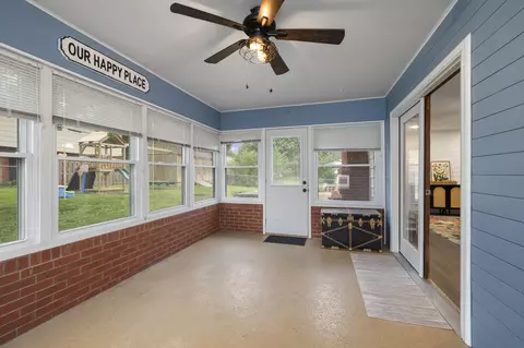 Exterior - 2451 S Hillside Dr, Springfield, MO 65804 photo 6 of 13