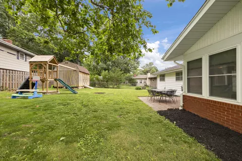 Exterior - 2451 S Hillside Dr, Springfield, MO 65804 photo 12 of 13