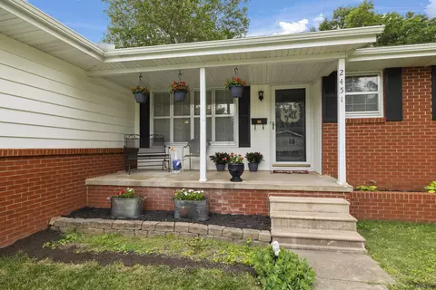 2451 S Hillside Dr, Springfield, MO 65804