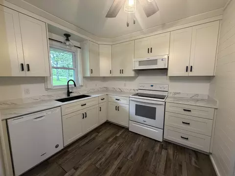 1898 King Rd, Mountain Grove, MO 65711 photo 3