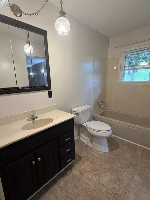 1898 King Rd, Mountain Grove, MO 65711 photo 10