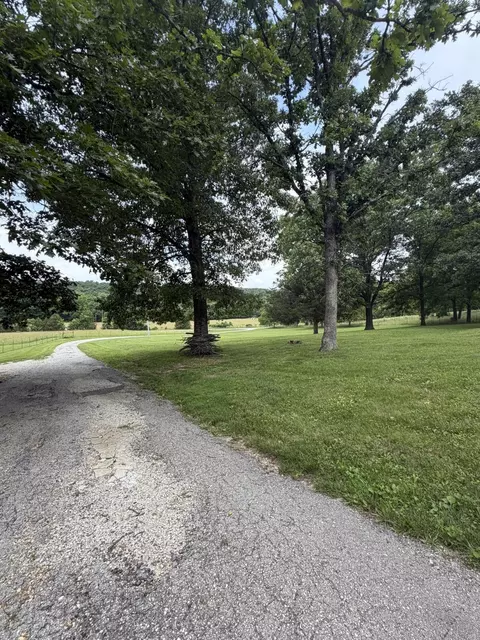 1898 King Rd, Mountain Grove, MO 65711 photo 30