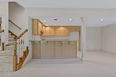 Living - 5418 S Castlebay Dr, Springfield, MO 65809 photo 16 of 20