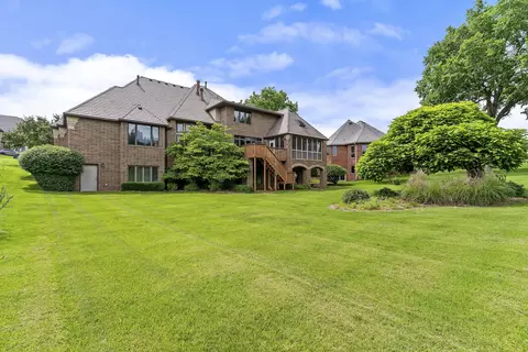 Exterior - 5418 S Castlebay Dr, Springfield, MO 65809 photo 5 of 15