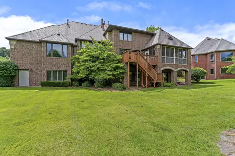 Exterior - 5418 S Castlebay Dr, Springfield, MO 65809 photo 9 of 15