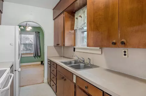 Kitchen - 2526 W Walnut St, Springfield, MO 65806 photo 3 of 3