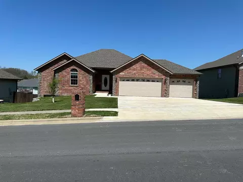 1087 E Daisy Falls Dr, Nixa, MO 65714