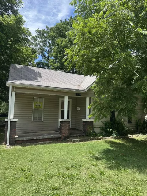 2137 N Weller Ave, Springfield, MO 65803 photo 3