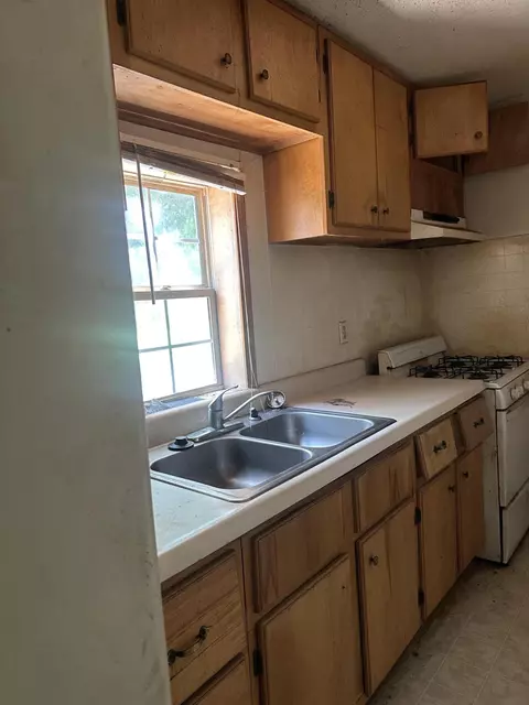 2137 N Weller Ave, Springfield, MO 65803 photo 16