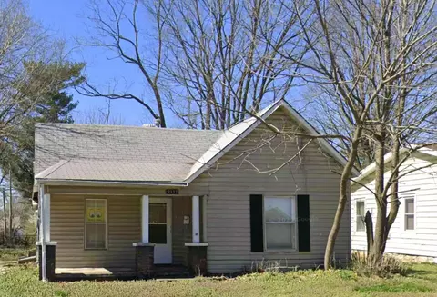 2137 N Weller Ave, Springfield, MO 65803