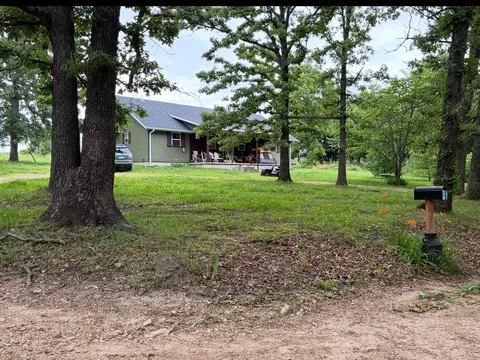3429 Kinser Dr, Hartville, MO 65667