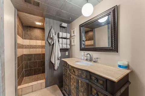 Bath - 500 Timberlane Point Rd, Branson, MO 65616 photo 5 of 5