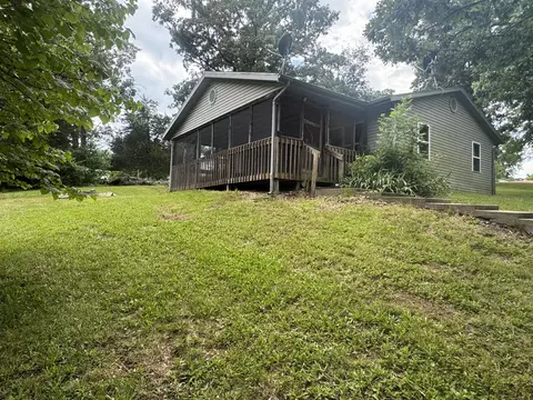 3774 Walnut Cir, Flemington, MO 65650