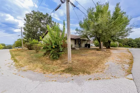 Exterior - 502 S Pear St, Buffalo, MO 65622 photo 3 of 11