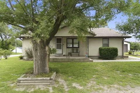 502 S Pear St, Buffalo, MO 65622