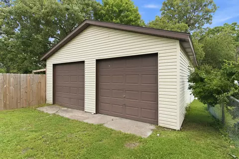 Exterior - 502 S Pear St, Buffalo, MO 65622 photo 1 of 7