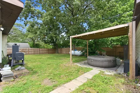 Exterior - 502 S Pear St, Buffalo, MO 65622 photo 3 of 7