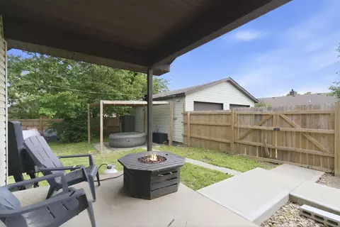 Exterior - 502 S Pear St, Buffalo, MO 65622 photo 2 of 7
