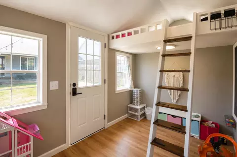 Entry Way - 209 Sparrow Ln, Willard, MO 65781 photo 5 of 5