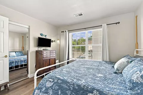Bedroom - 160 The Blfs #37-4, Branson, MO 65616 photo 5 of 5