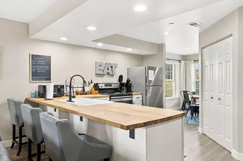 Kitchen - 160 The Blfs #37-4, Branson, MO 65616 photo 3 of 3