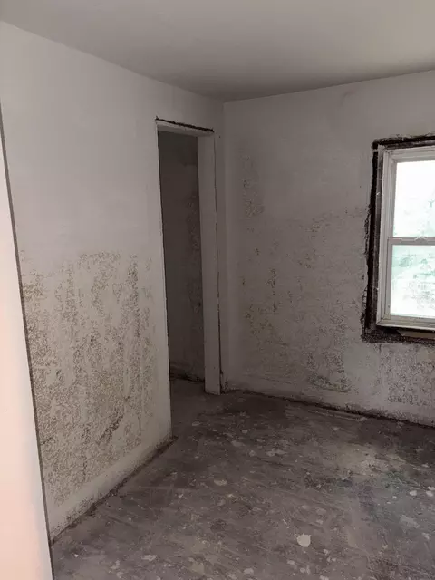 Bedroom - 3235 W State St, Springfield, MO 65802 photo 2 of 3