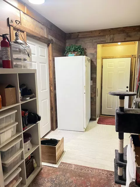 Entry Way - 1019 N Pine St, Marshfield, MO 65706 photo 8 of 8