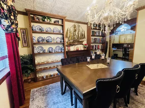 Dining - 1019 N Pine St, Marshfield, MO 65706 photo 3 of 4