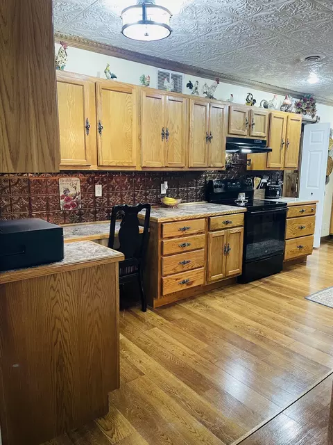 Kitchen - 1019 N Pine St, Marshfield, MO 65706 photo 7 of 8