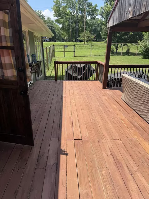 Exterior - 2511 E Broadmoor St, Springfield, MO 65804 photo 3 of 9