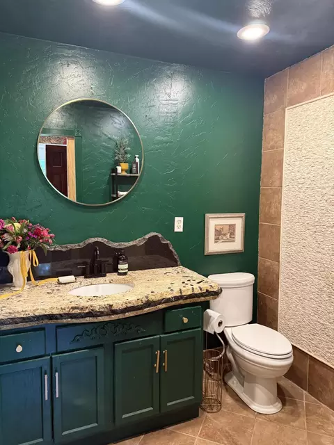 Bath - 2511 E Broadmoor St, Springfield, MO 65804 photo 2 of 5