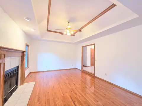 Living - 4645 W 3rd St, Battlefield, MO 65619 photo 5 of 6