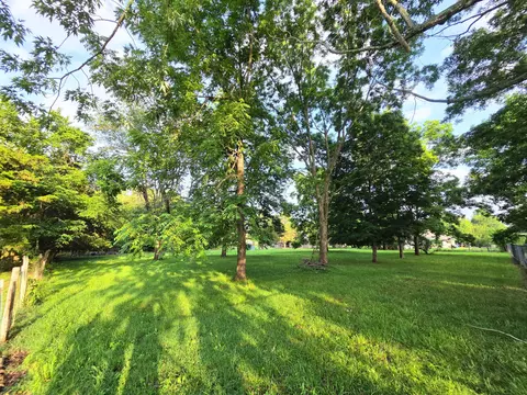 Exterior - 4645 W 3rd St, Battlefield, MO 65619 photo 10 of 19