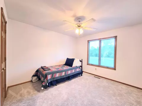 Bedroom - 4645 W 3rd St, Battlefield, MO 65619 photo 4 of 8