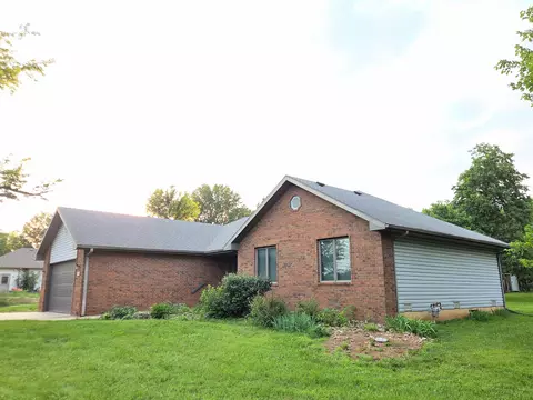 Exterior - 4645 W 3rd St, Battlefield, MO 65619 photo 3 of 19