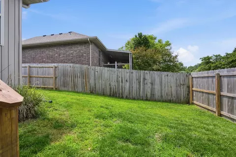 Exterior - 5713 S Lexington Ave, Springfield, MO 65810 photo 10 of 11