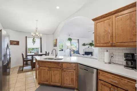 Kitchen - 5713 S Lexington Ave, Springfield, MO 65810 photo 3 of 5