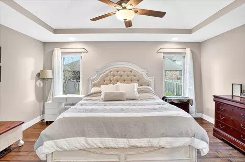 Bedroom - 926 E Downshire Dr, Nixa, MO 65714 photo 2 of 7
