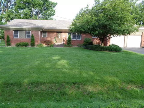 Exterior - 2023 S Glencrest Ave, Springfield, MO 65804 photo 3 of 10