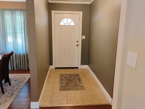 Entry Way - 2023 S Glencrest Ave, Springfield, MO 65804 photo 1 of 3