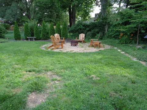 Exterior - 2023 S Glencrest Ave, Springfield, MO 65804 photo 9 of 10