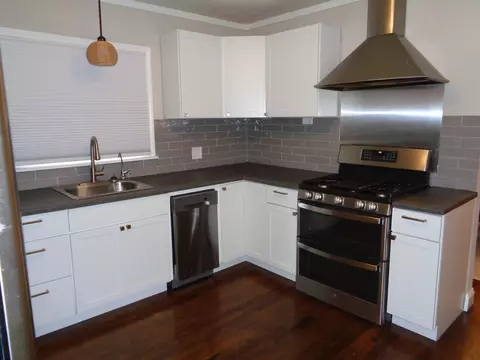Kitchen - 2023 S Glencrest Ave, Springfield, MO 65804 photo 2 of 4