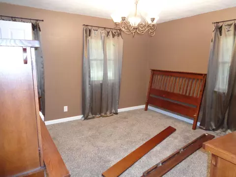 Bedroom - 2023 S Glencrest Ave, Springfield, MO 65804 photo 2 of 6