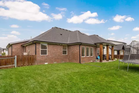 Exterior - 932 E Downshire Dr, Nixa, MO 65714 photo 9 of 9