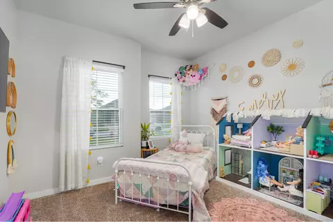Bedroom - 932 E Downshire Dr, Nixa, MO 65714 photo 4 of 7