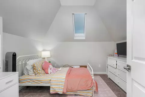Bedroom - 932 E Downshire Dr, Nixa, MO 65714 photo 6 of 7