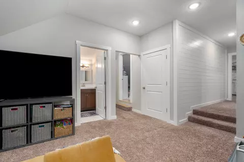 Entry Way - 932 E Downshire Dr, Nixa, MO 65714 photo 4 of 4